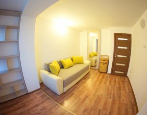 Appartement 4 chambres à louer dans Cluj-napoca, zone Centru