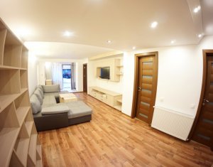 Appartement 4 chambres à louer dans Cluj-napoca, zone Centru