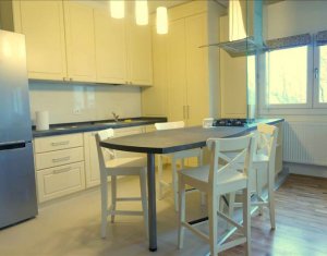 Appartement 4 chambres à louer dans Cluj-napoca, zone Andrei Muresanu