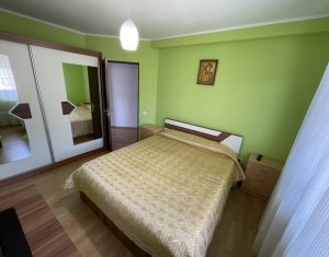 Maison 4 chambres à vendre dans Floresti, zone Centru