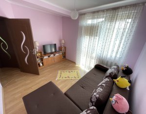 Maison 4 chambres à vendre dans Floresti, zone Centru