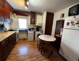Appartement 3 chambres à vendre dans Cluj-napoca, zone Manastur