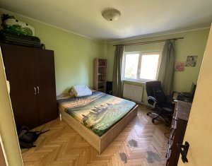 Appartement 3 chambres à vendre dans Cluj-napoca, zone Manastur