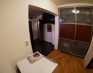 Lakás 4 szobák eladó on Cluj-napoca, Zóna Manastur