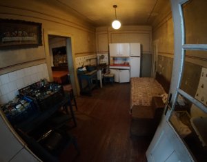 Maison 4 chambres à vendre dans Cluj-napoca, zone Dambul Rotund
