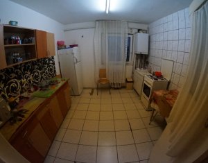 Lakás 4 szobák eladó on Cluj-napoca, Zóna Manastur