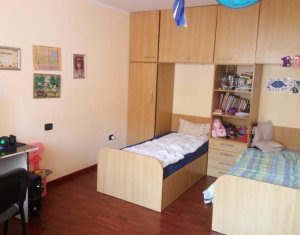 Appartement 3 chambres à vendre dans Cluj-napoca, zone Manastur