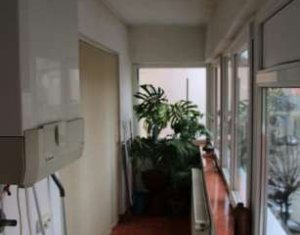 Appartement 3 chambres à vendre dans Cluj-napoca, zone Marasti