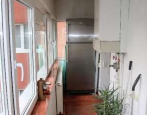 Appartement 3 chambres à vendre dans Cluj-napoca, zone Marasti