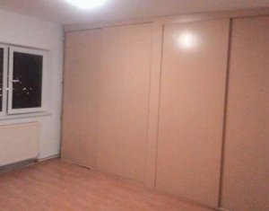 Appartement 3 chambres à vendre dans Cluj-napoca, zone Manastur