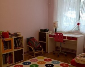 Appartement 3 chambres à vendre dans Cluj-napoca, zone Plopilor