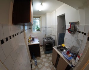 Appartement 3 chambres à vendre dans Cluj-napoca, zone Plopilor