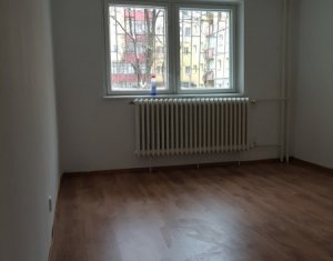 Iroda kiadó on Cluj-napoca, Zóna Manastur