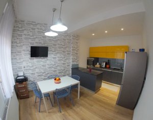 Lakás 4 szobák kiadó on Cluj-napoca, Zóna Centru