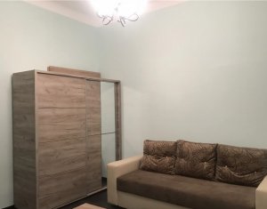 Appartement 3 chambres à louer dans Cluj-napoca, zone Centru