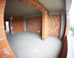 Appartement 3 chambres à vendre dans Cluj-napoca, zone Centru
