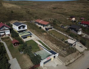 Maison 4 chambres à vendre dans Campenesti, zone Centru