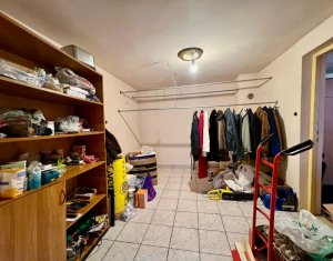 Maison 3 chambres à vendre dans Finisel, zone Centru