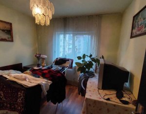 Appartement 3 chambres à vendre dans Gilau, zone Centru