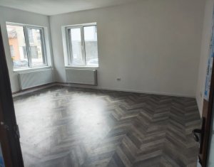 Bureau à louer, 300m2 dans Cluj-napoca, zone Centru