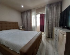 Appartement 3 chambres à vendre dans Cluj-napoca, zone Intre Lacuri