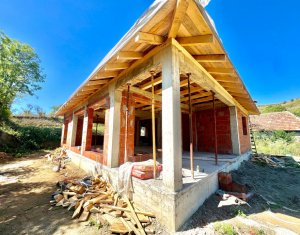 Maison 3 chambres à vendre dans Aiton, zone Centru