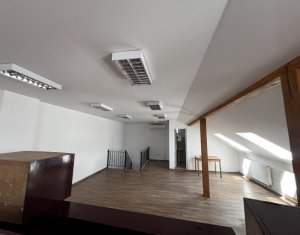 Espace Commercial à louer dans Cluj-napoca, zone Dambul Rotund