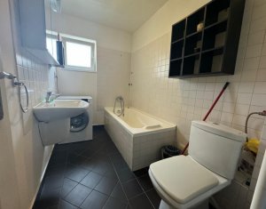 Appartement 3 chambres à louer dans Floresti