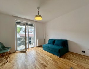 Appartement 3 chambres à vendre dans Floresti