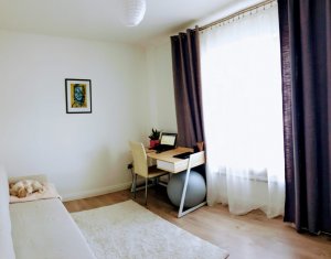 Appartement 3 chambres à vendre dans Floresti