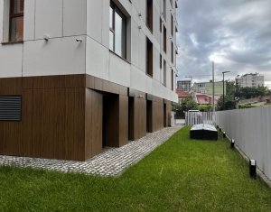 Üzlethelyiség kiadó, 120m2 on Cluj-napoca, Zóna Centru