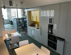 Bureau à louer dans Cluj-napoca, zone Centru