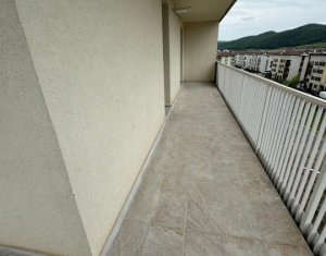 Appartement 3 chambres à vendre dans Floresti