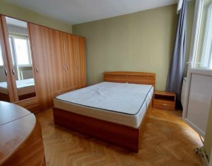 Appartement 3 chambres à vendre dans Cluj-napoca, zone Manastur