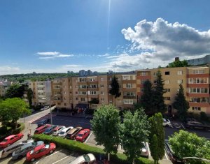 Appartement 3 chambres à vendre dans Cluj-napoca, zone Manastur