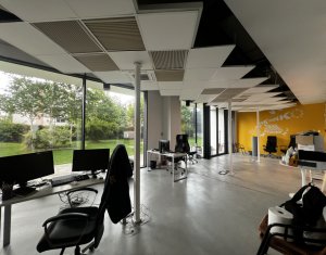 Bureau à louer, 150m2 dans Cluj-napoca, zone Marasti