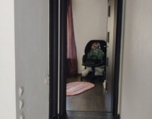 Lakás 2 szobák eladó on Floresti