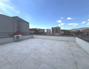 Bureau à louer dans Cluj-napoca, zone Centru