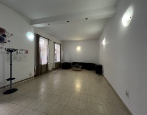 Bureau à louer dans Cluj-napoca, zone Centru
