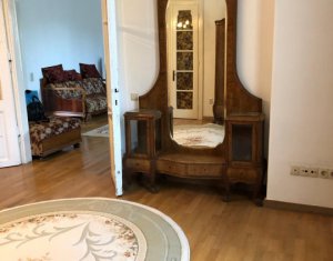 Appartement 3 chambres à louer dans Cluj-napoca, zone Centru