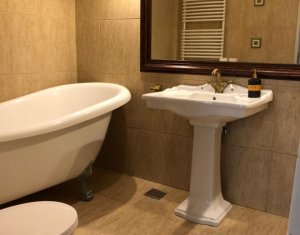 Appartement 3 chambres à louer dans Cluj-napoca, zone Centru