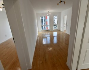 , 64m2 dans Floresti