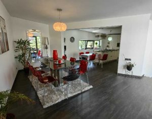 Maison 6 chambres à vendre dans Floresti