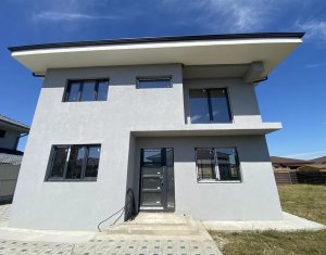 Maison 4 chambres à vendre dans Jucu De Sus