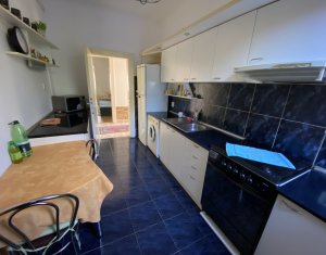 Maison 4 chambres à vendre dans Cluj-napoca, zone Dambul Rotund