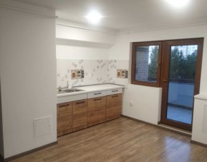 Bureau à louer, 50m2 dans Cluj-napoca, zone Centru