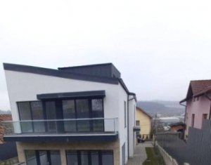 Maison 4 chambres à vendre dans Cluj-napoca, zone Dambul Rotund