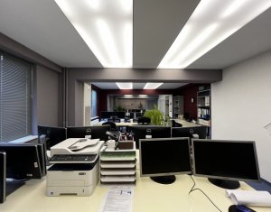 Bureau à vendre dans Cluj-napoca, zone Centru