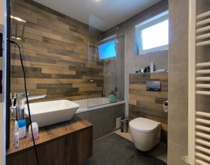 Maison 4 chambres à vendre dans Cluj-napoca, zone Iris