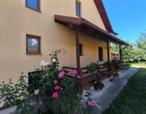 Maison 5 chambres à vendre dans Chinteni
